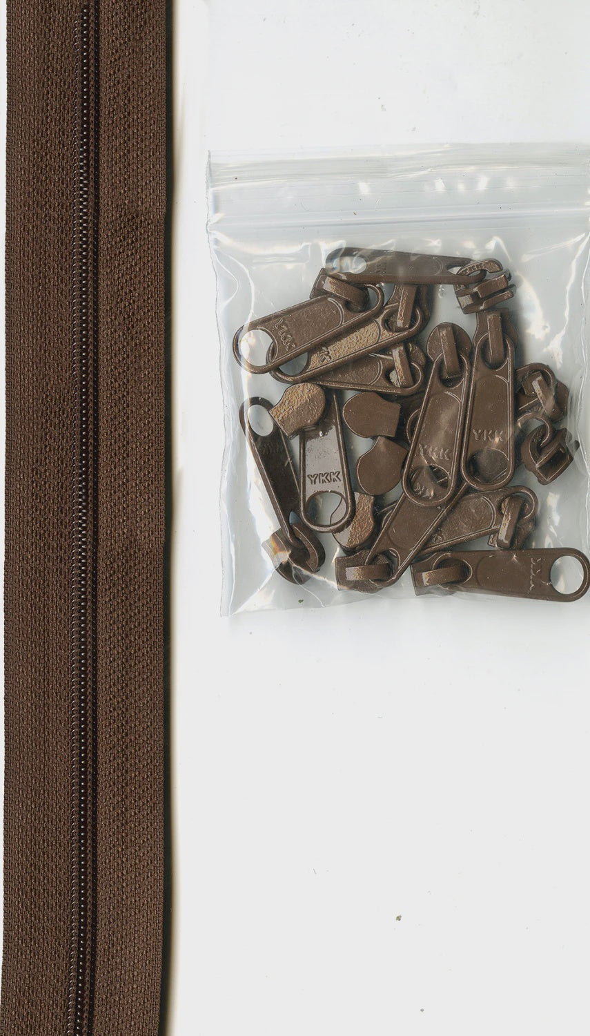 4 yards of 16mm #4.5 zipper chain and 16 Extra-Large Coordinated Pulls Seal