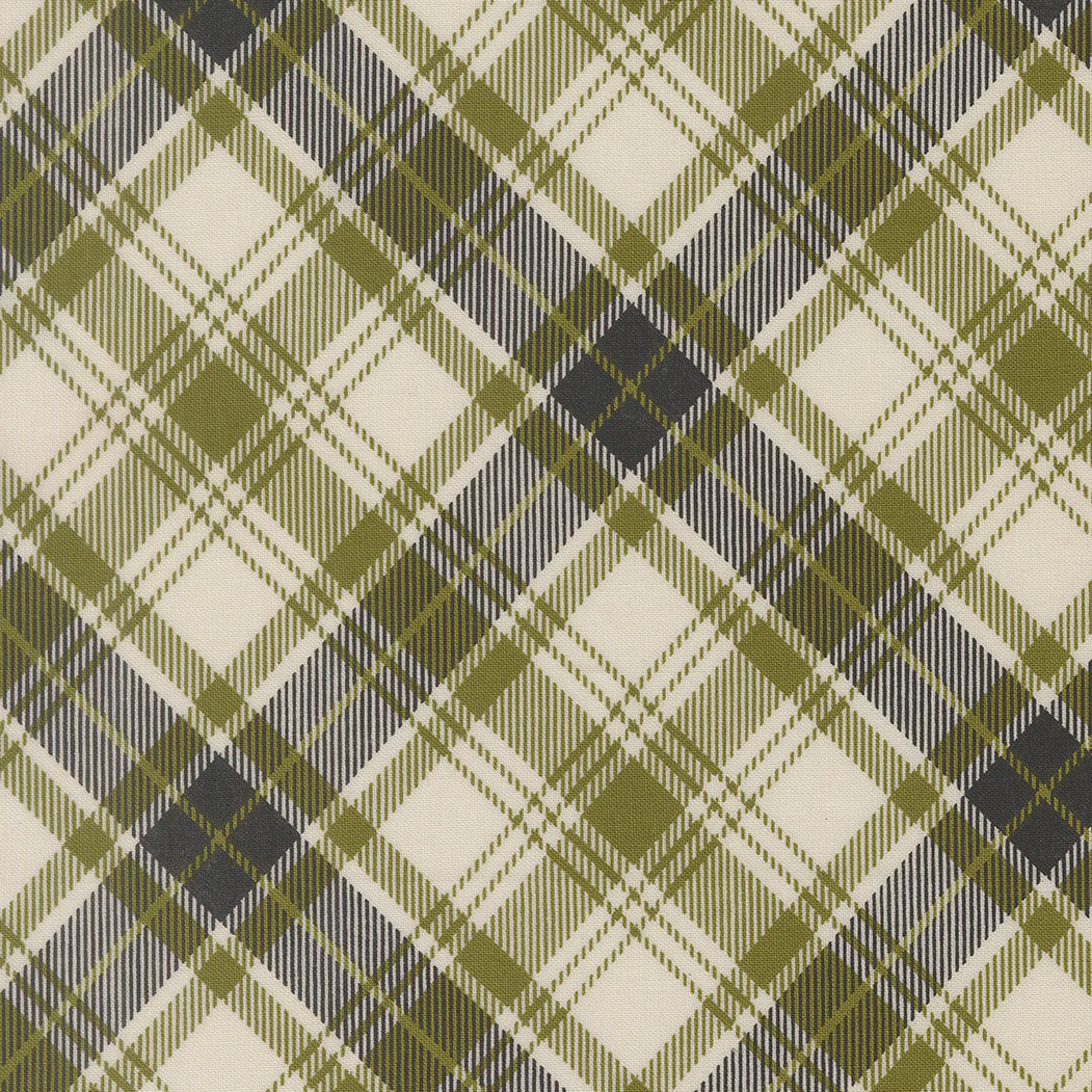 Chilly Christmas Plaid Pine